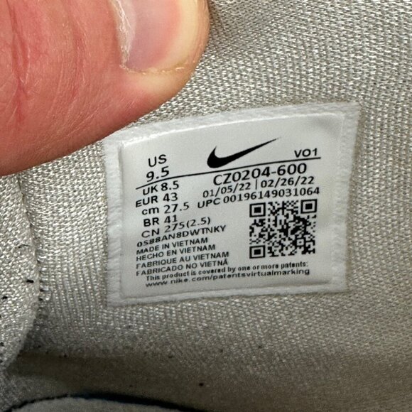 Nike Kyrie Infinity 1 World 1 People Sweet Beer Volt Men’s Size 9.5 - CZ024-600 - Picture 2 of 15